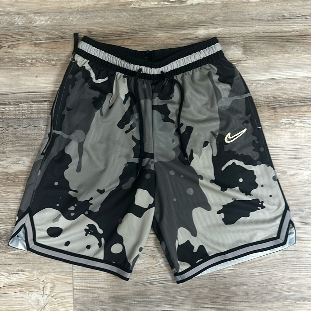 Men’s Nike shorts